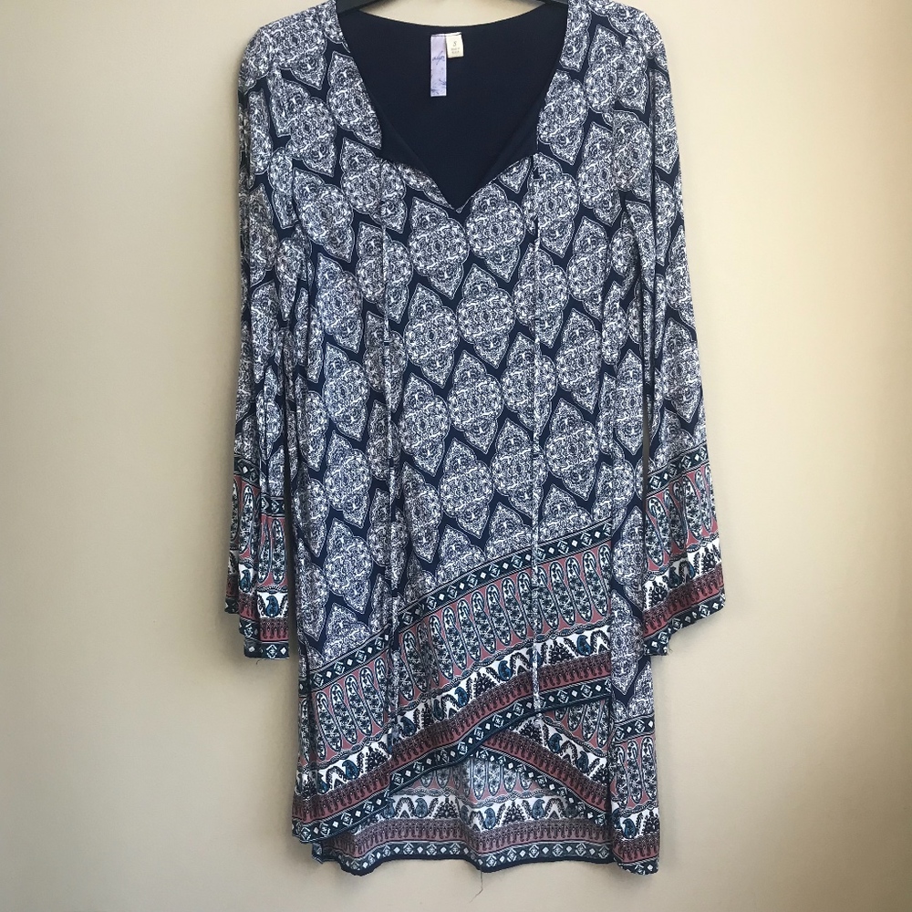 Francesca's Coll. Women's Sm Patterned Shift Dress